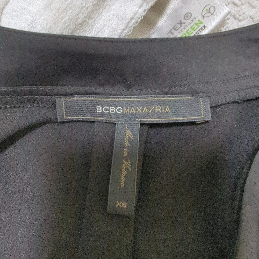 BCBG MaxAzria Black Long Sleeved Blouse - Picture 6 of 6